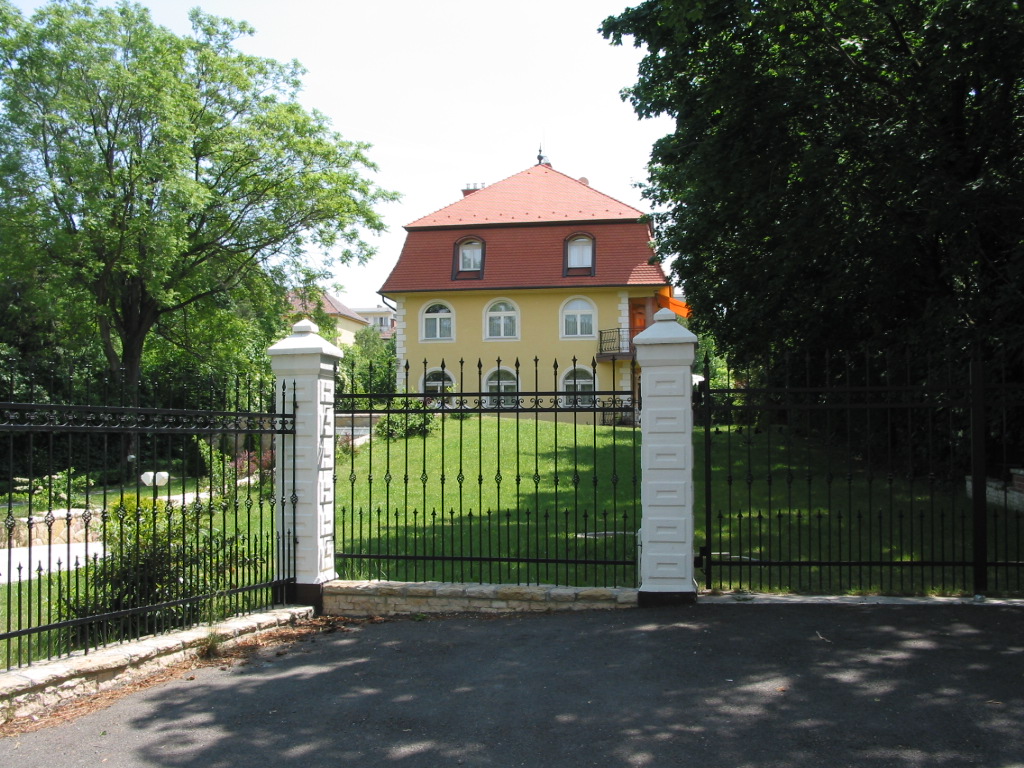 171-7105_IMG.JPG